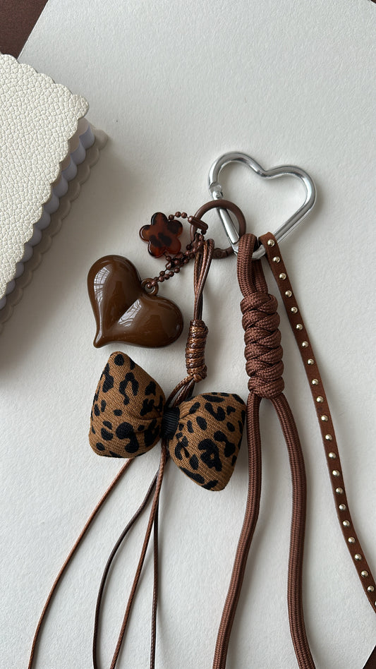 Cocoa Bow