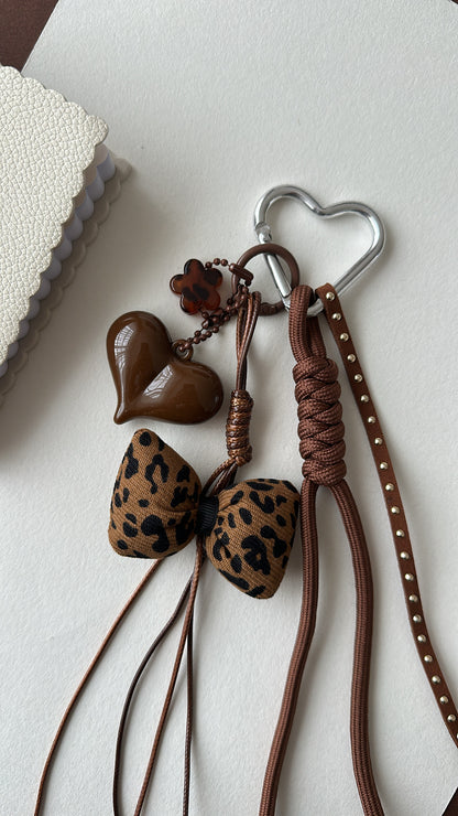 Cocoa Bow